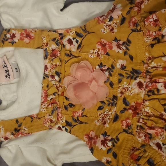 Two dresses - Picture 3 of 9